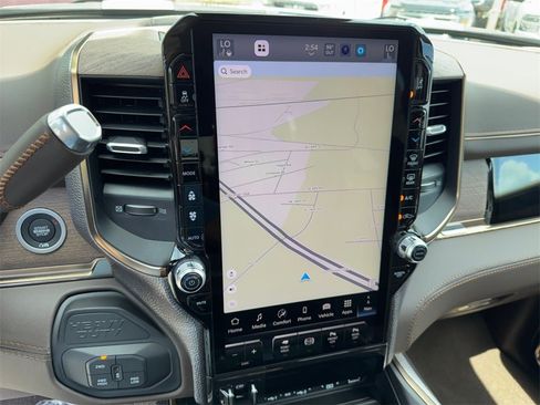 New 2025 RAM 2500 Limited image 27