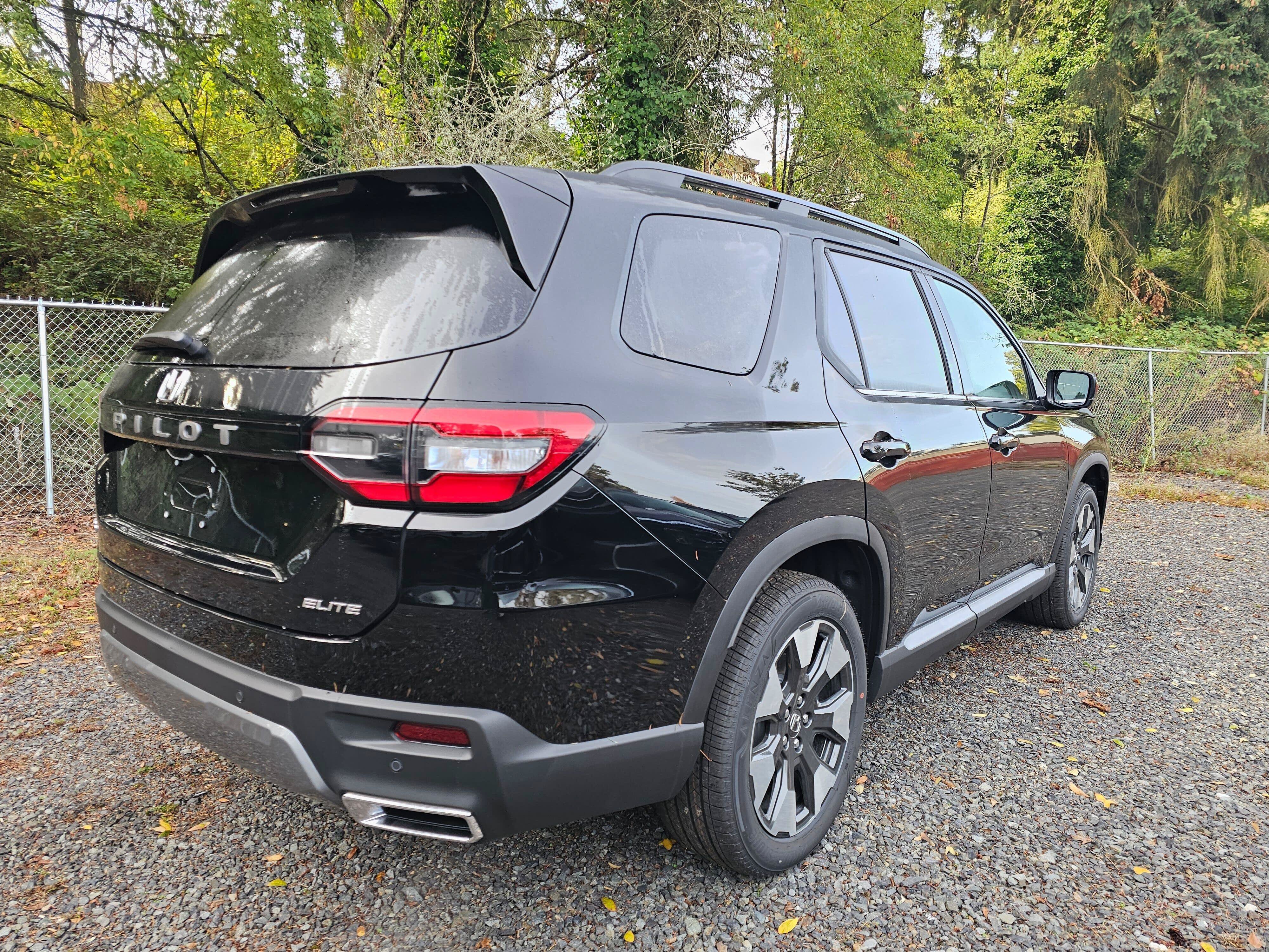 New 2026 Honda Pilot Elite image 7