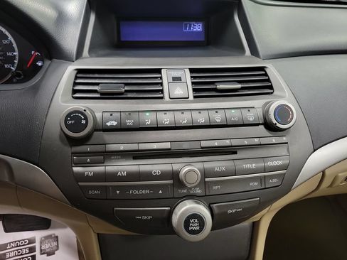 Used 2011 Honda Accord LX image 17