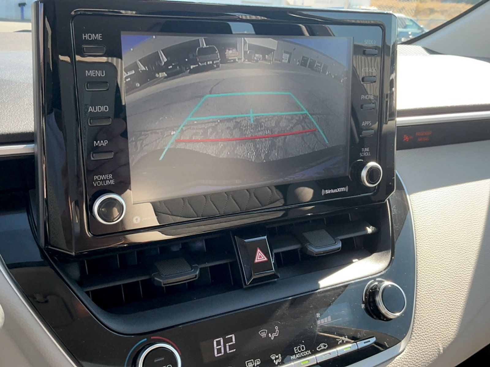 Used 2022 Toyota Corolla LE FWD image 18