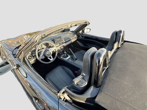 Used 2022 MAZDA MX-5 Miata Grand Touring w/ Weather Package image 23