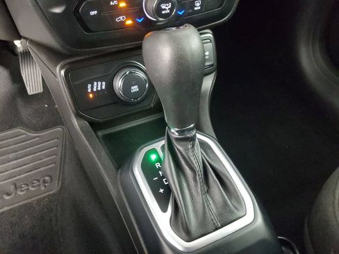 Used 2021 Jeep Renegade Sport AWD/4WD image 17