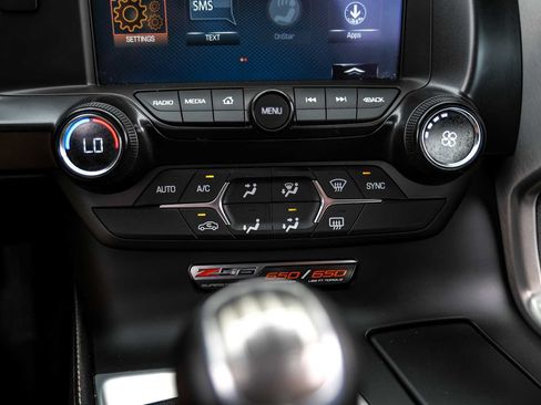 Used 2017 Chevrolet Corvette Z06 RWD image 25