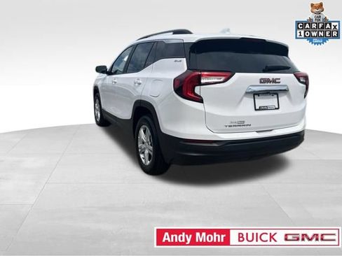 Used 2024 GMC Terrain SLE w/ Driver Convenience Package FWD image 18