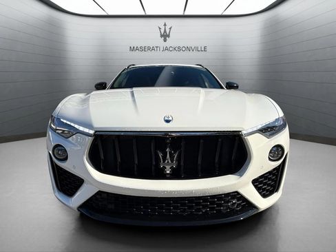 Certified 2024 Maserati Levante Modena Ultima image 8