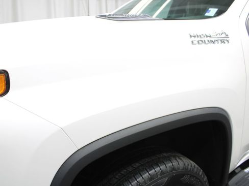 Used 2023 Chevrolet Silverado 2500 High Country AWD/4WD image 51