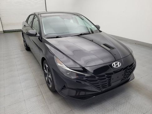 Used 2023 Hyundai Elantra SEL w/ Convenience Package FWD image 13