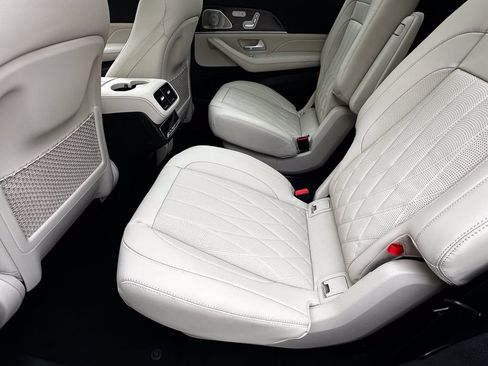 New 2026 Mercedes-Benz GLS 63 AMG 4MATIC image 26