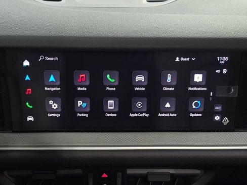 Certified 2025 Porsche Cayenne AWD/4WD image 17