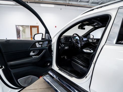 Used 2021 Mercedes-Benz Maybach GLS 600 Maybach GLS 600 image 36