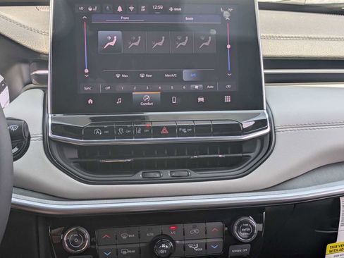 New 2025 Jeep Compass Limited w/ Sun & Sound Group image 23