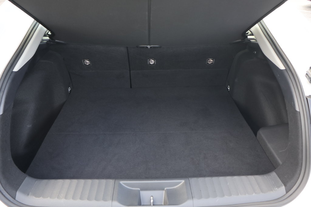 Certified 2026 Toyota Prius FWD image 16