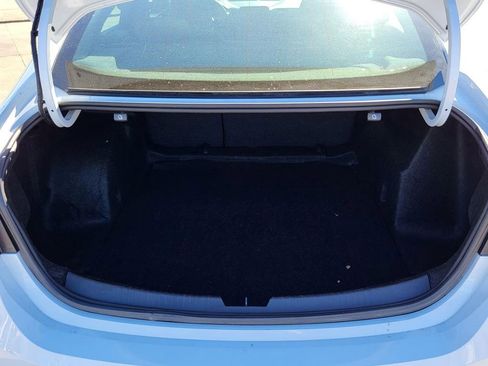 Used 2024 Chevrolet Malibu LT image 32