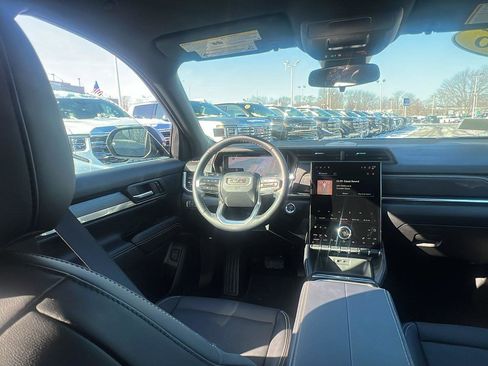 Used 2026 GMC Terrain Elevation w/ Elevation Premium Package image 28