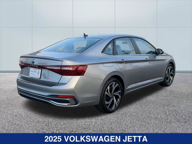Certified 2025 Volkswagen Jetta SEL FWD image 5