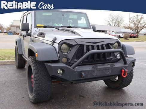 Used 2015 Jeep Wrangler Unlimited Rubicon w/ Connectivity Group image 1