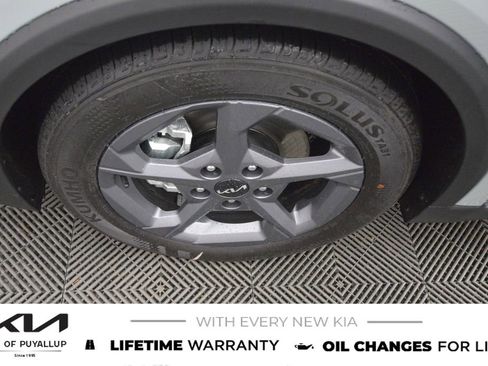New 2025 Kia K4 LXS image 21