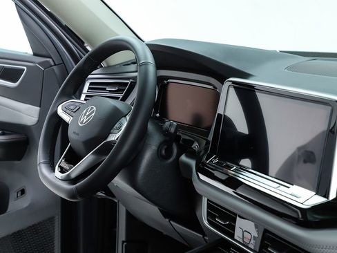 New 2026 Volkswagen Atlas Peak Edition image 35