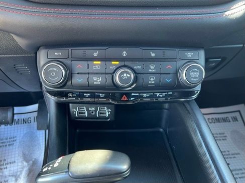 Certified 2023 Dodge Durango GT image 16