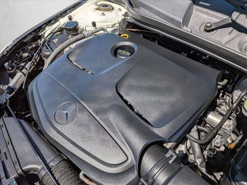 Used 2018 Mercedes-Benz CLA 250 image 23