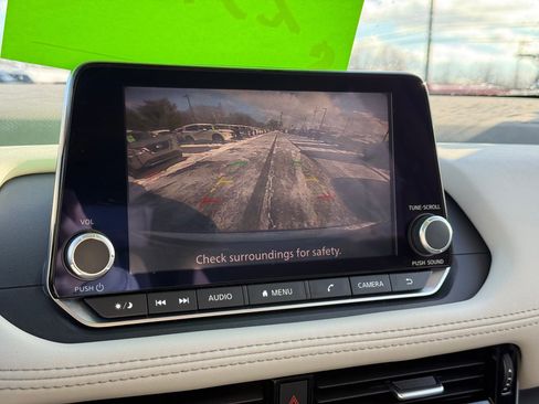 Certified 2023 Nissan Rogue SV image 14