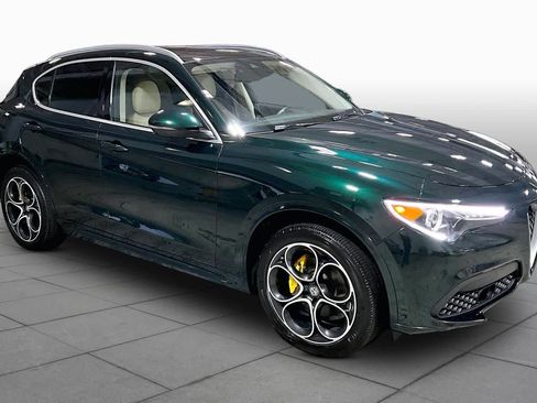 Used 2020 Alfa Romeo Stelvio Ti Lusso AWD/4WD image 3