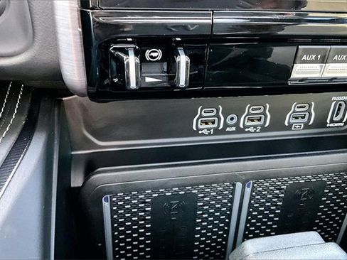 Used 2025 RAM 2500 Rebel w/ Rebel Level 2 Equipment Group image 16