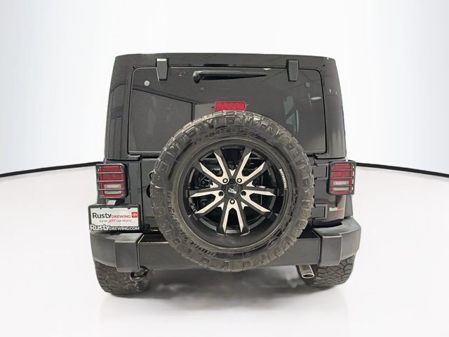 Used 2017 Jeep Wrangler Unlimited Sahara w/ Mopar Chrome Edition Group AWD/4WD image 5