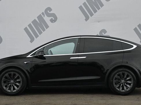 Used 2018 Tesla Model X 75D image 5