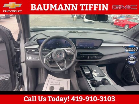 Used 2025 Buick Enclave Preferred AWD/4WD image 6