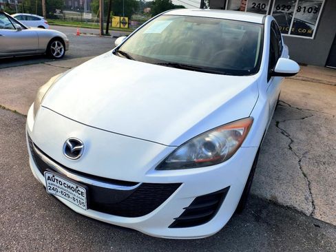 Used 2010 MAZDA MAZDA3 i Touring image 2