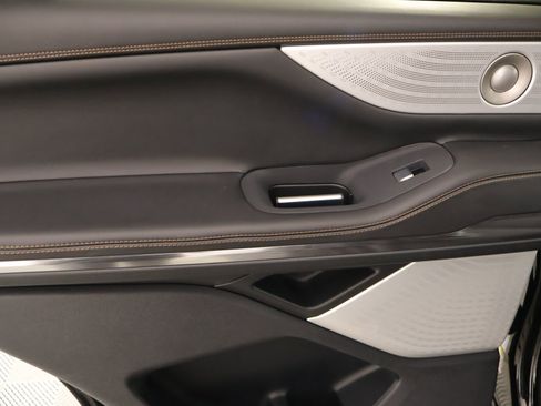 New 2026 Lincoln Navigator Black Label AWD/4WD image 18