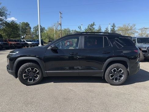 Used 2025 Chevrolet Equinox ACTIV w/ Safety and Technology Package image 2