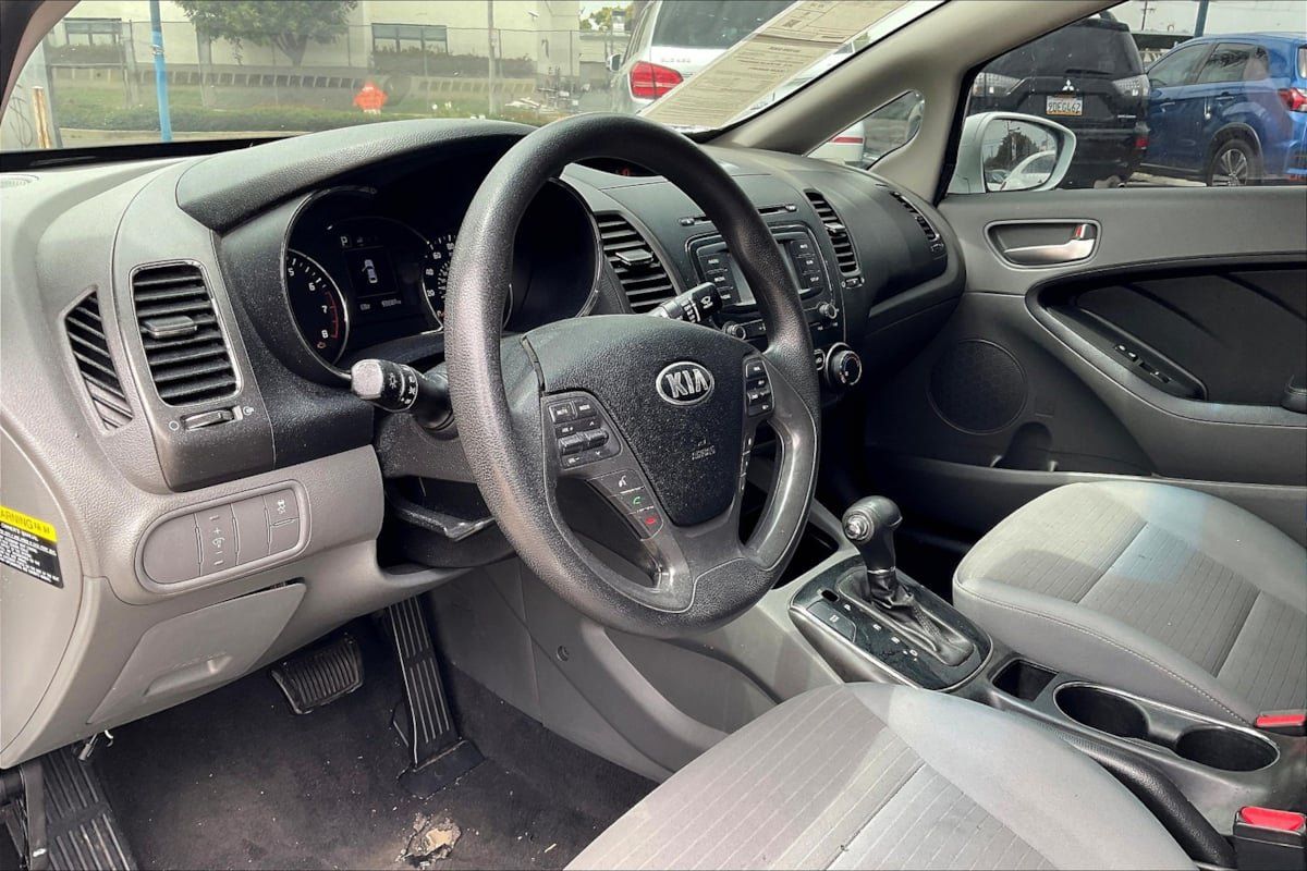Used 2017 Kia Forte LX w/ LX Popular Package FWD image 12