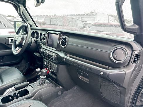 Used 2022 Jeep Wrangler Unlimited Rubicon 4xe w/ Cold Weather Group image 32