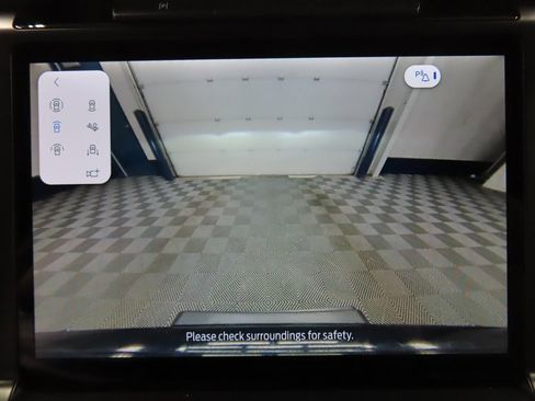 Used 2025 Ford F150 Lariat w/ Equipment Group 502A High image 16