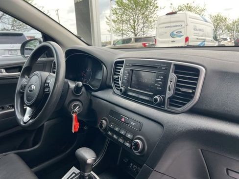 Used 2017 Kia Sportage LX image 30