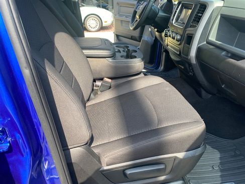 Used 2018 RAM 1500 Express RWD image 12