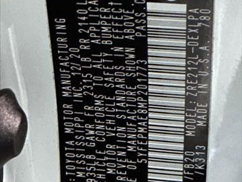 Certified 2021 Toyota Corolla LE image 30