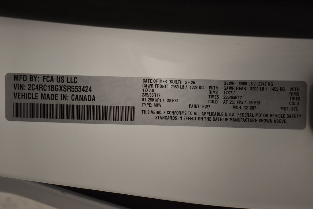 Used 2025 Chrysler Pacifica Select FWD image 39