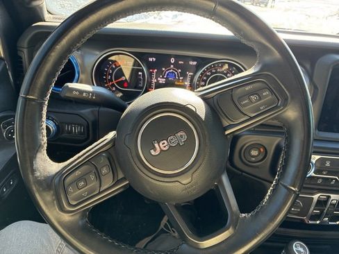 Used 2021 Jeep Wrangler Unlimited Sport image 11