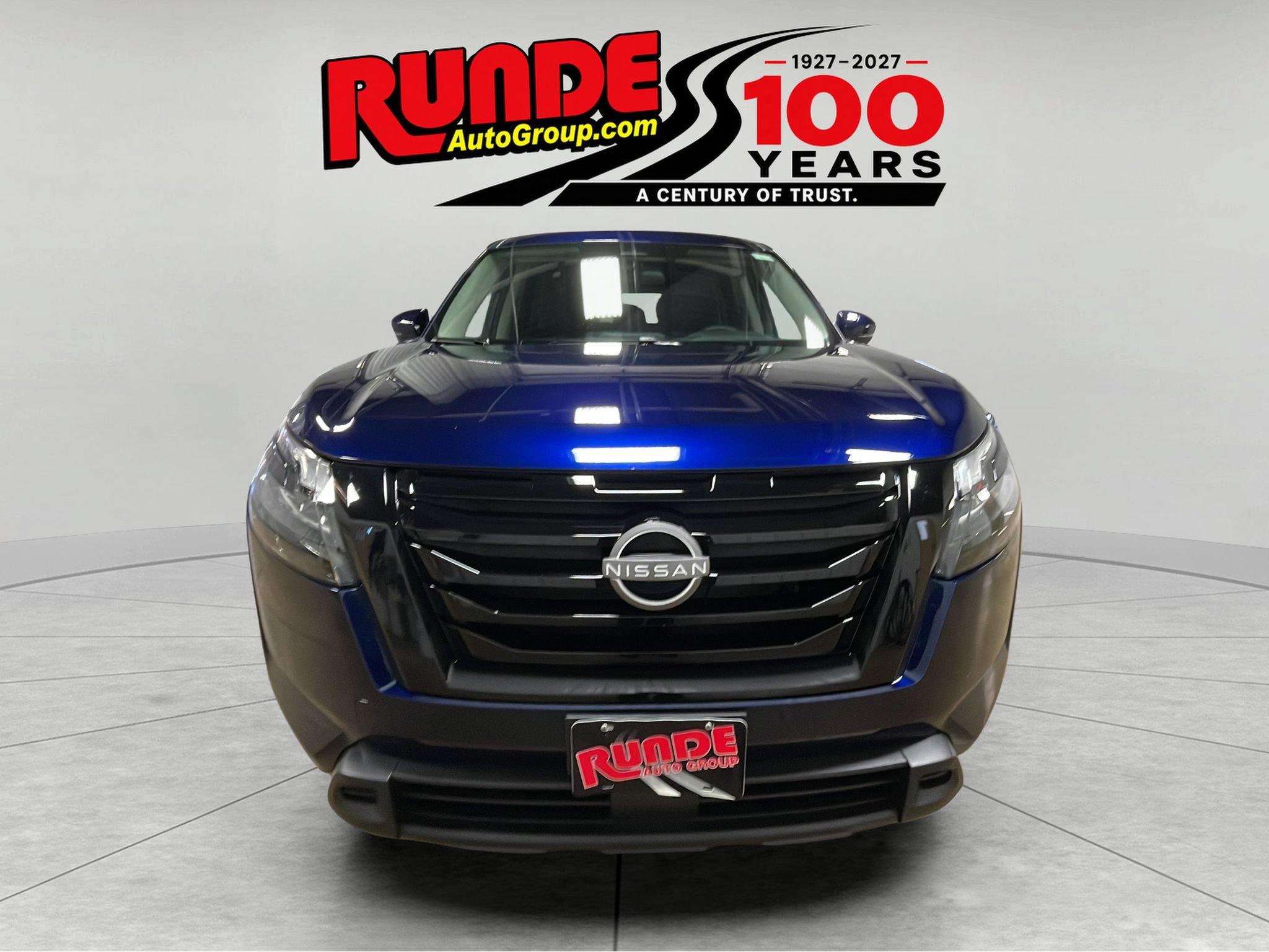 Used 2025 Nissan Pathfinder SV w/ Black Appearance Package AWD/4WD image 8