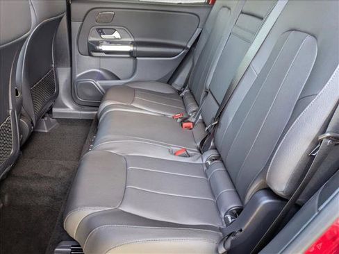 New 2026 Mercedes-Benz GLB 250 image 14