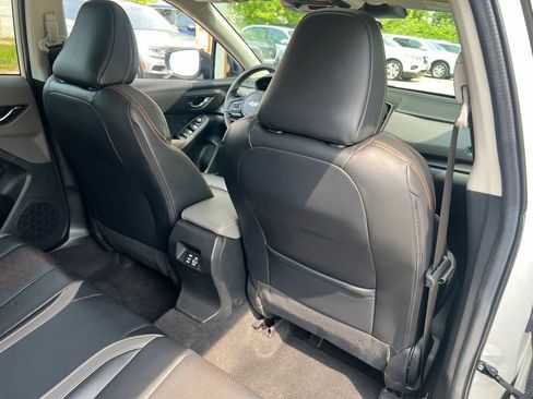 Used 2024 Subaru Crosstrek 2.5i Limited AWD/4WD image 16