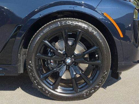 New 2026 BMW X7 xDrive40i w/ M Sport Package image 9