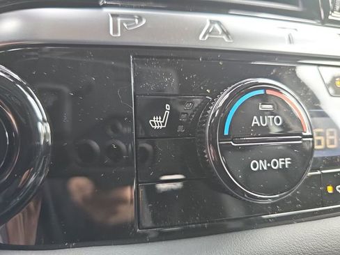 New 2026 Nissan Pathfinder SL image 24