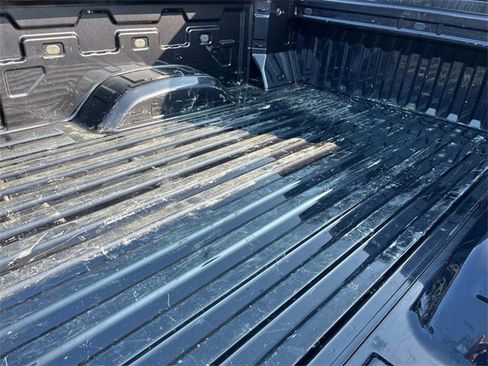 Used 2024 Chevrolet Silverado 2500 LTZ image 5