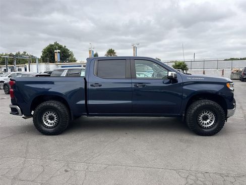 Used 2023 Chevrolet Silverado 1500 LT w/ Safety Package RWD image 2