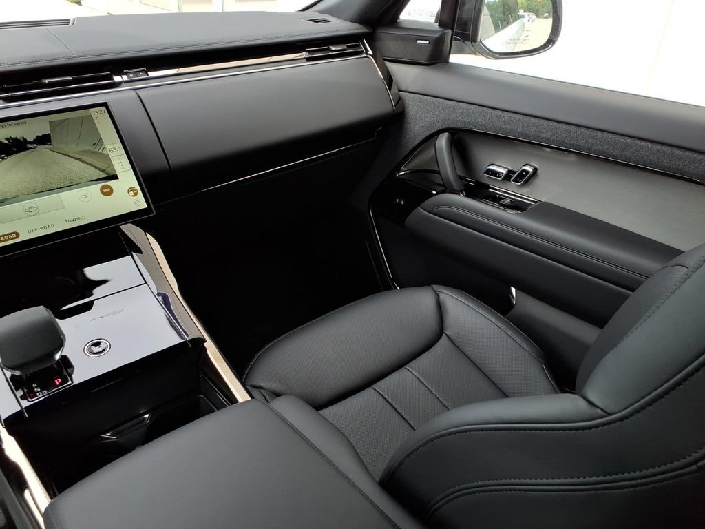 New 2026 Land Rover Range Rover Sport SE AWD/4WD image 22