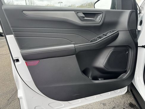New 2025 Ford Escape Active image 20